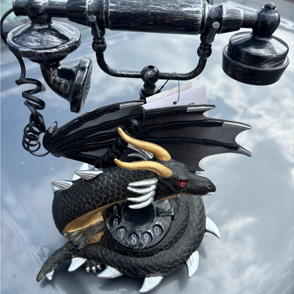 Dragon Telephone ( Talking)
